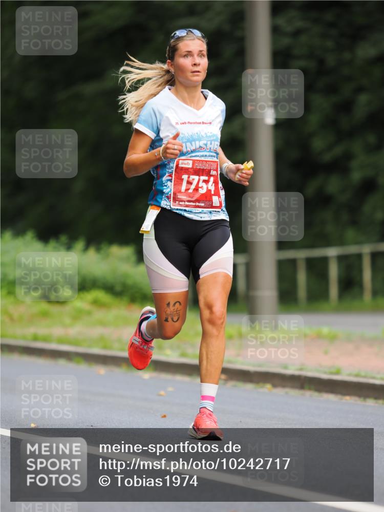 13.09.2026 - 21. swb-Marathon Bremen TobiasT http://msf.ph/oto/10242717 13.09.2026 11:30:50 Laufen 21, 1754, 21, 26 meine-sportfotos.de