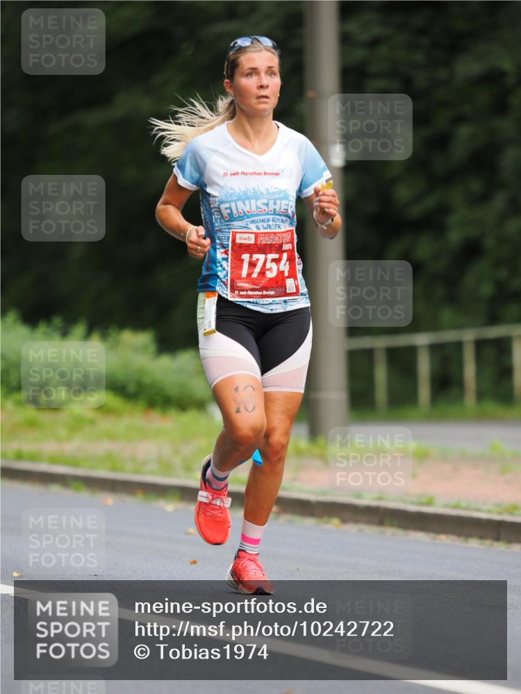 13.09.2026 - 21. swb-Marathon Bremen TobiasT http://msf.ph/oto/10242722 13.09.2026 11:30:50 Laufen 21, 1754, 21, 26 meine-sportfotos.de