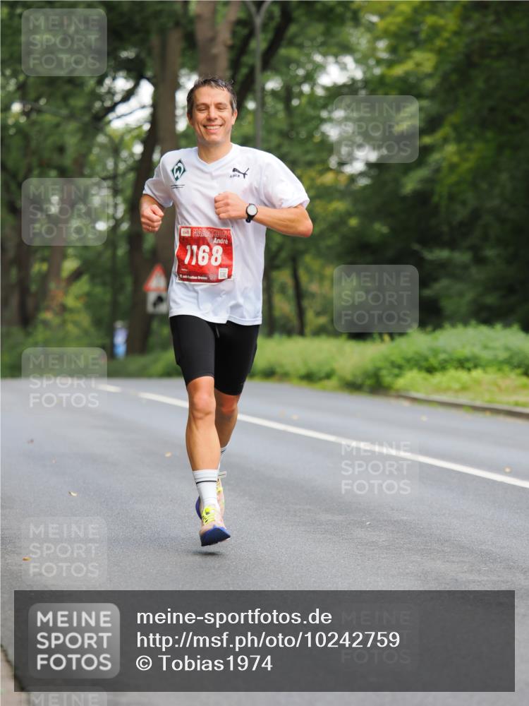 13.09.2026 - 21. swb-Marathon Bremen TobiasT http://msf.ph/oto/10242759 13.09.2026 11:31:02 Laufen 1168 meine-sportfotos.de
