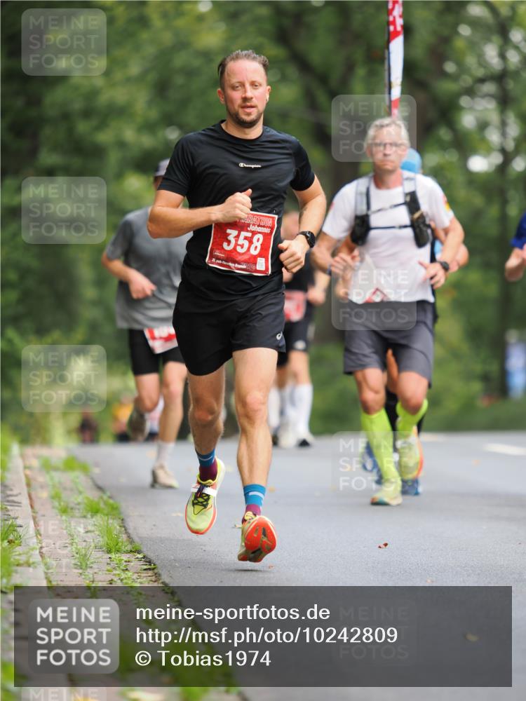 13.09.2026 - 21. swb-Marathon Bremen TobiasT http://msf.ph/oto/10242809 13.09.2026 11:31:47 Laufen 358, 21, 26 meine-sportfotos.de