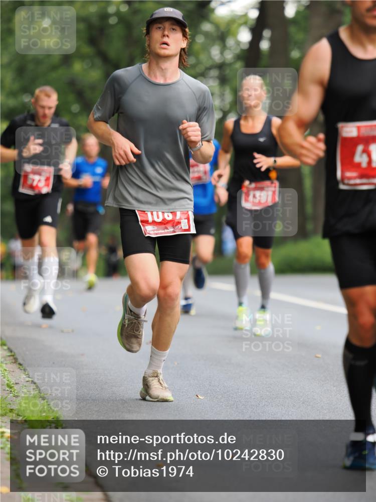 13.09.2026 - 21. swb-Marathon Bremen TobiasT http://msf.ph/oto/10242830 13.09.2026 11:31:53 Laufen 26, 1391, 41 meine-sportfotos.de