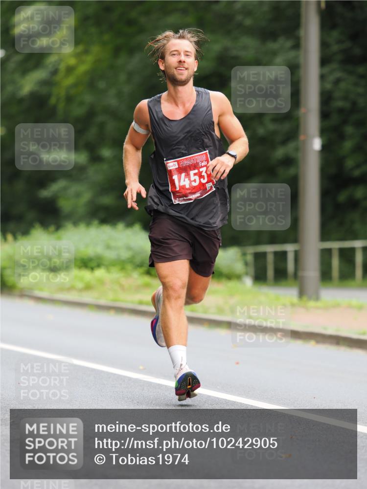 13.09.2026 - 21. swb-Marathon Bremen TobiasT http://msf.ph/oto/10242905 13.09.2026 11:32:51 Laufen 1453, 21 meine-sportfotos.de