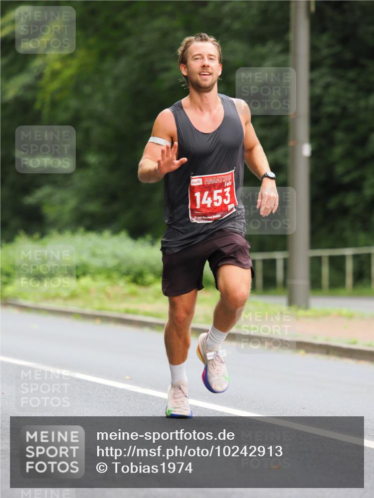 13.09.2026 - 21. swb-Marathon Bremen TobiasT http://msf.ph/oto/10242913 13.09.2026 11:32:51 Laufen 1453, 21 meine-sportfotos.de