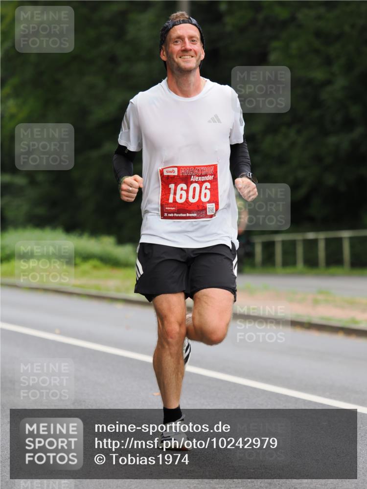 13.09.2026 - 21. swb-Marathon Bremen TobiasT http://msf.ph/oto/10242979 13.09.2026 11:33:32 Laufen 1606, 21, 26 meine-sportfotos.de