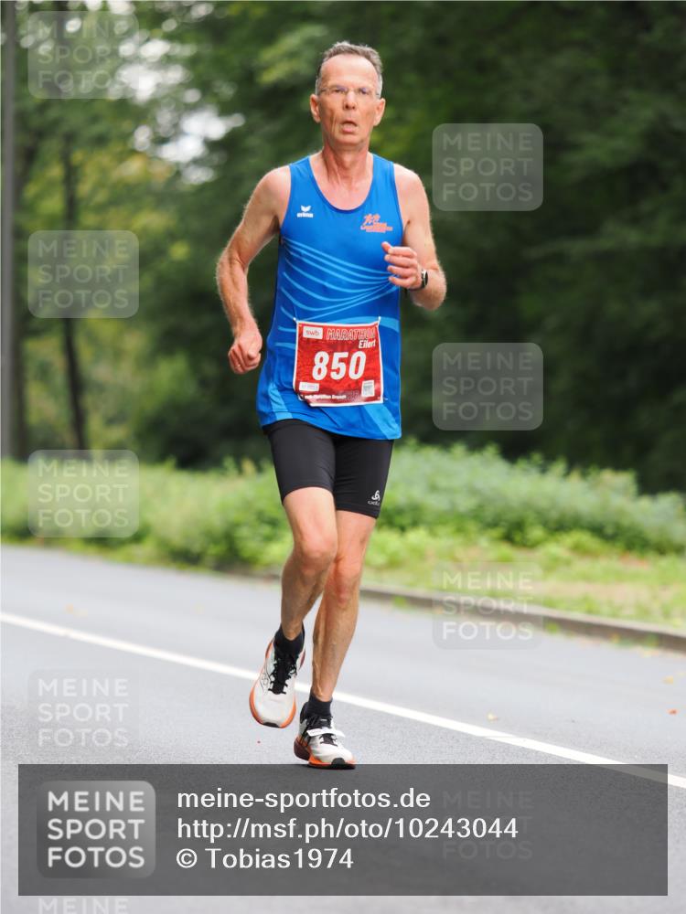 13.09.2026 - 21. swb-Marathon Bremen TobiasT http://msf.ph/oto/10243044 13.09.2026 11:34:12 Laufen 850, 25 meine-sportfotos.de