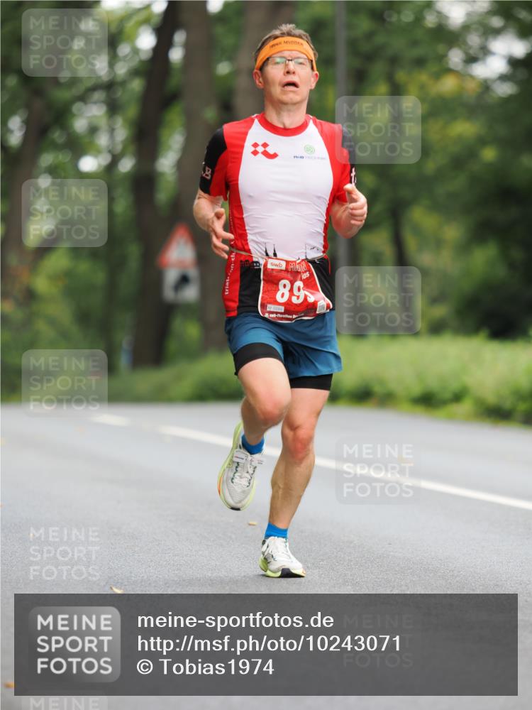 13.09.2026 - 21. swb-Marathon Bremen TobiasT http://msf.ph/oto/10243071 13.09.2026 11:34:23 Laufen 89, 0293, 21 meine-sportfotos.de