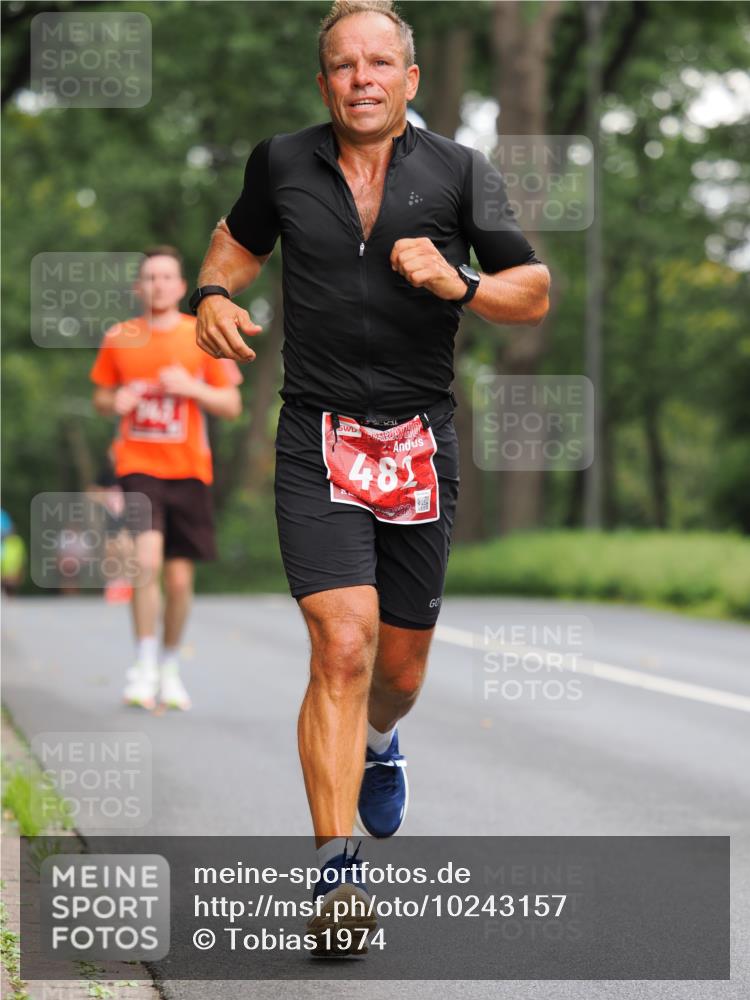13.09.2026 - 21. swb-Marathon Bremen TobiasT http://msf.ph/oto/10243157 13.09.2026 11:35:34 Laufen 21, 2, 481 meine-sportfotos.de