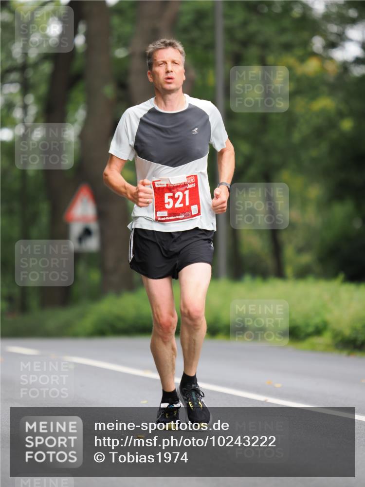 13.09.2026 - 21. swb-Marathon Bremen TobiasT http://msf.ph/oto/10243222 13.09.2026 11:36:21 Laufen 521, 21, 26 meine-sportfotos.de