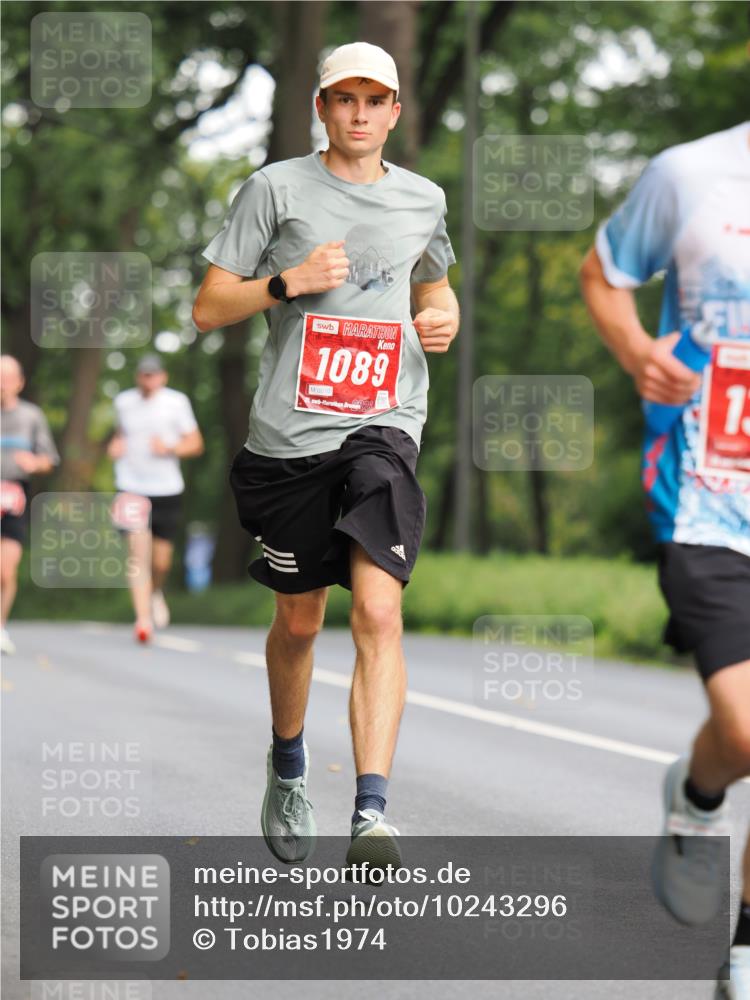 13.09.2026 - 21. swb-Marathon Bremen TobiasT http://msf.ph/oto/10243296 13.09.2026 11:37:10 Laufen 1089, 0010, 26, 13 meine-sportfotos.de