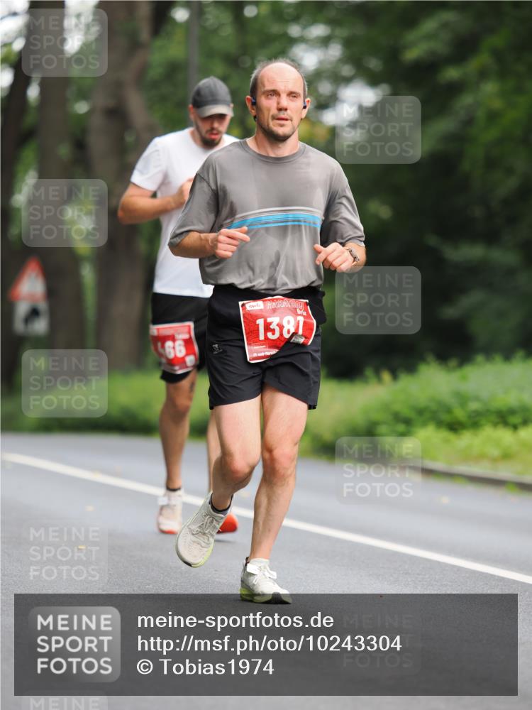 13.09.2026 - 21. swb-Marathon Bremen TobiasT http://msf.ph/oto/10243304 13.09.2026 11:37:17 Laufen 66, 1381 meine-sportfotos.de