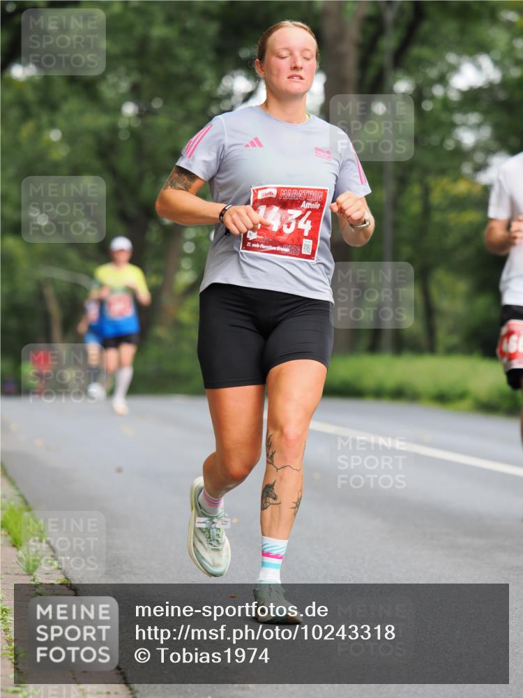 13.09.2026 - 21. swb-Marathon Bremen TobiasT http://msf.ph/oto/10243318 13.09.2026 11:37:19 Laufen 1434, 21 meine-sportfotos.de