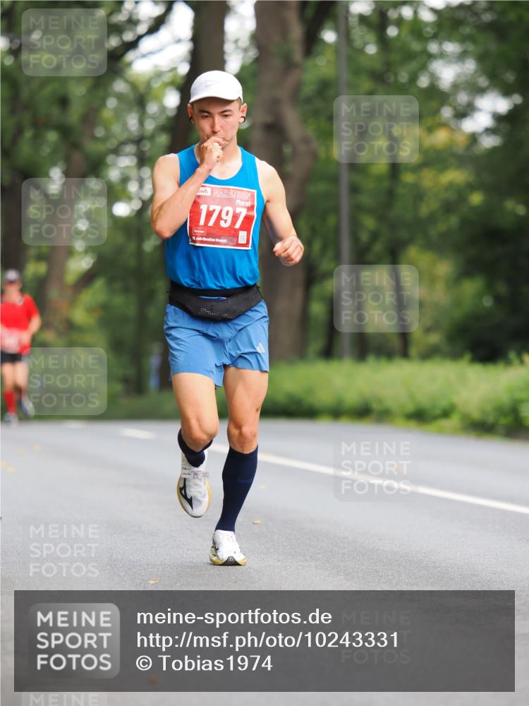 13.09.2026 - 21. swb-Marathon Bremen TobiasT http://msf.ph/oto/10243331 13.09.2026 11:37:32 Laufen 1797, 26 meine-sportfotos.de