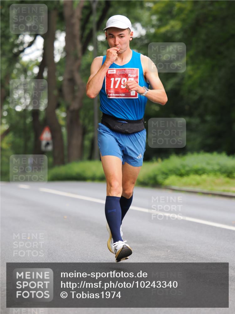 13.09.2026 - 21. swb-Marathon Bremen TobiasT http://msf.ph/oto/10243340 13.09.2026 11:37:33 Laufen 179 meine-sportfotos.de