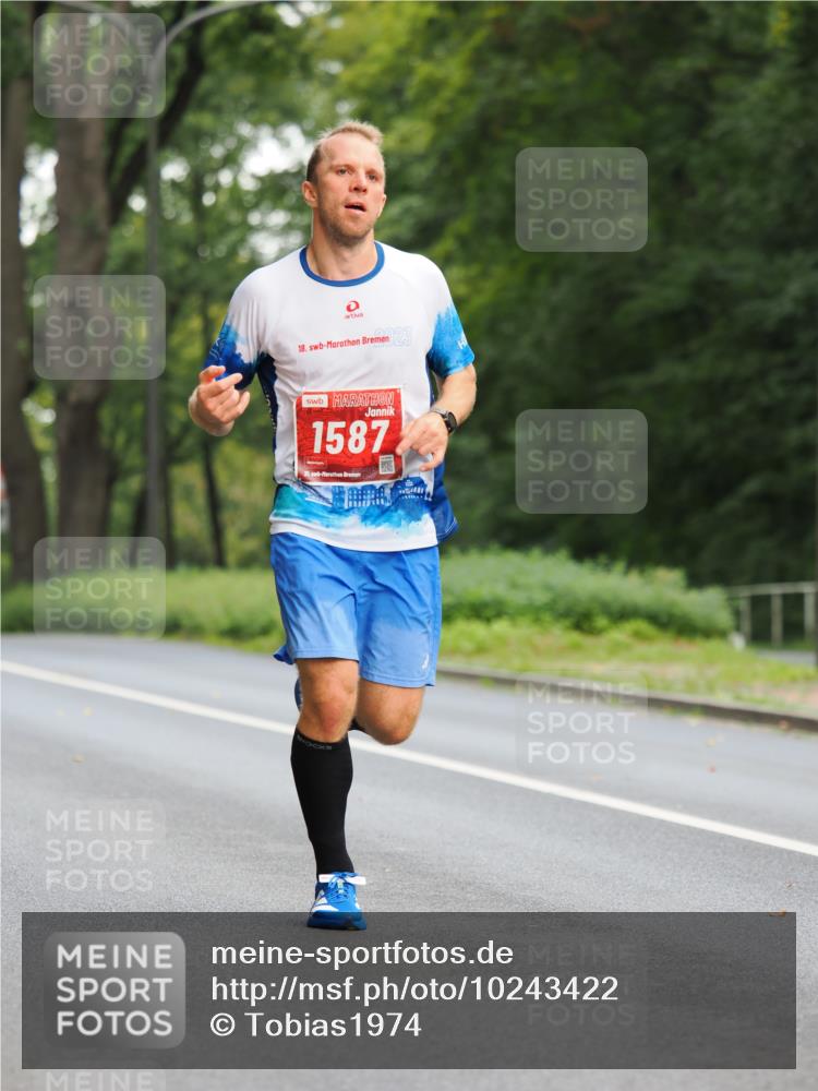 13.09.2026 - 21. swb-Marathon Bremen TobiasT http://msf.ph/oto/10243422 13.09.2026 11:38:20 Laufen 18, 23, 1587, 21 meine-sportfotos.de