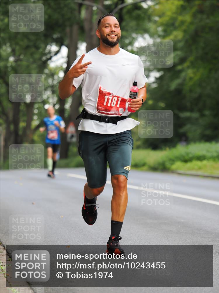 13.09.2026 - 21. swb-Marathon Bremen TobiasT http://msf.ph/oto/10243455 13.09.2026 11:38:33 Laufen 1181, 24, 29, 7 meine-sportfotos.de