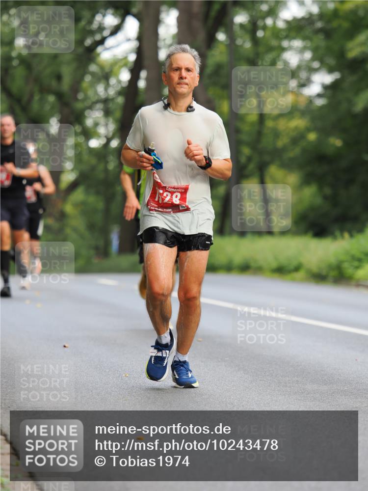 13.09.2026 - 21. swb-Marathon Bremen TobiasT http://msf.ph/oto/10243478 13.09.2026 11:38:51 Laufen 28 meine-sportfotos.de