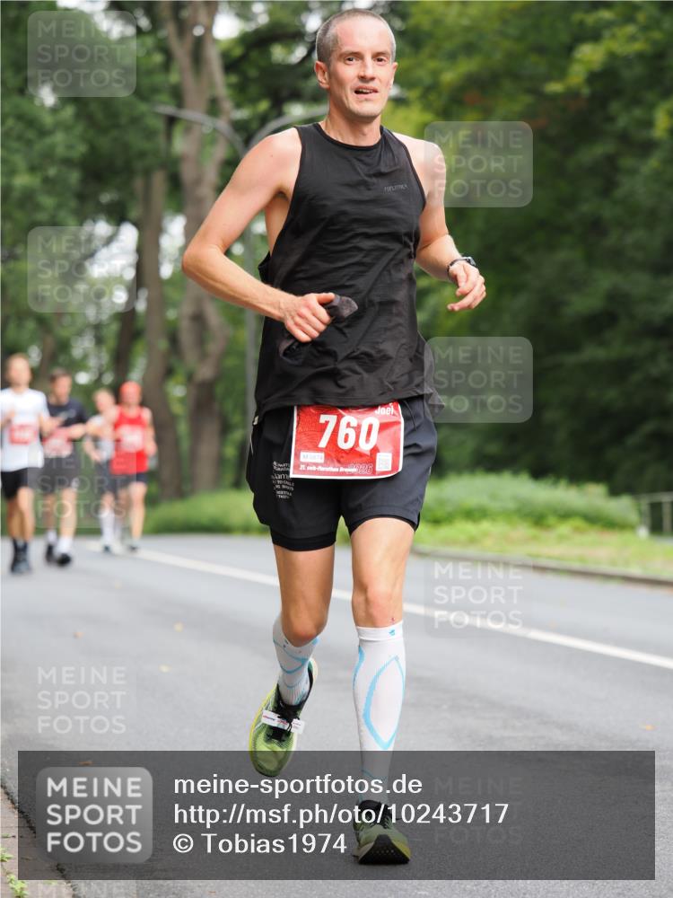 13.09.2026 - 21. swb-Marathon Bremen TobiasT http://msf.ph/oto/10243717 13.09.2026 11:41:51 Laufen 760, 0974, 21, 026 meine-sportfotos.de