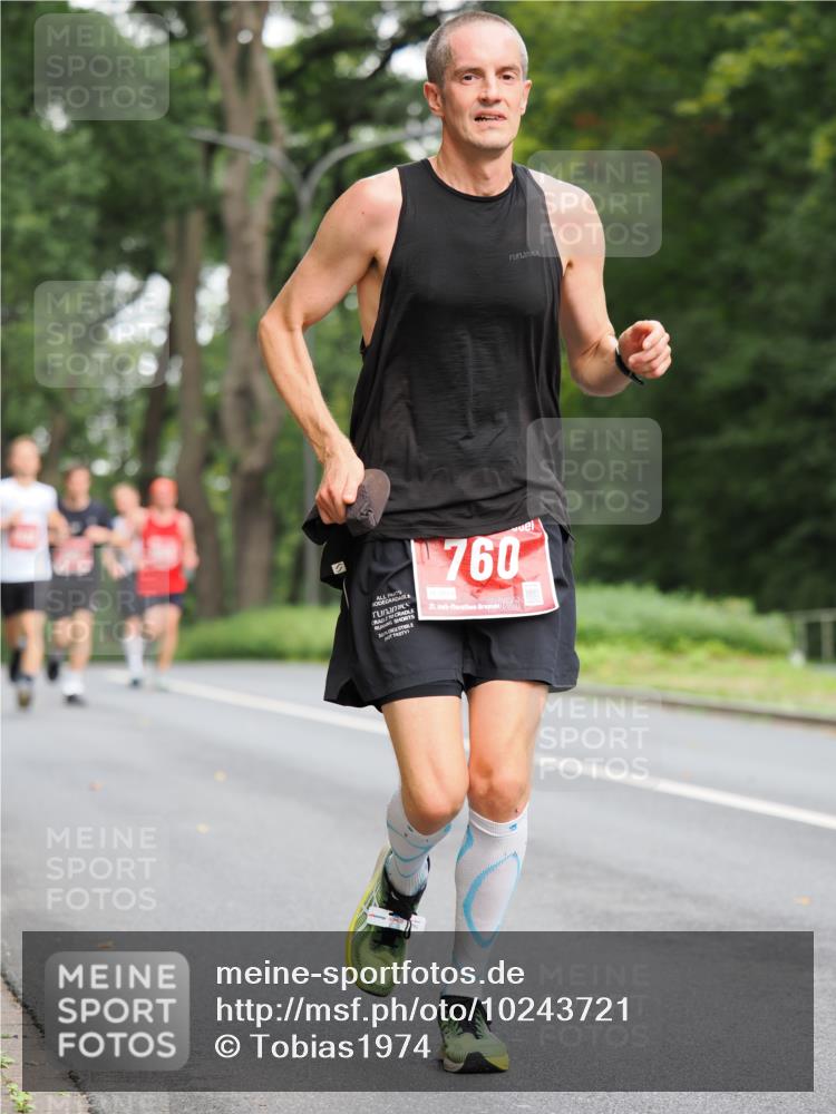 13.09.2026 - 21. swb-Marathon Bremen TobiasT http://msf.ph/oto/10243721 13.09.2026 11:41:51 Laufen 760, 0974, 21, 026 meine-sportfotos.de