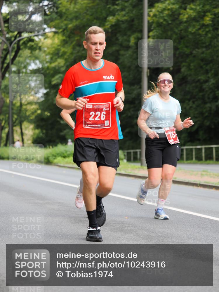 13.09.2026 - 21. swb-Marathon Bremen TobiasT http://msf.ph/oto/10243916 13.09.2026 11:43:51 Laufen 226, 21, 20, 151 meine-sportfotos.de
