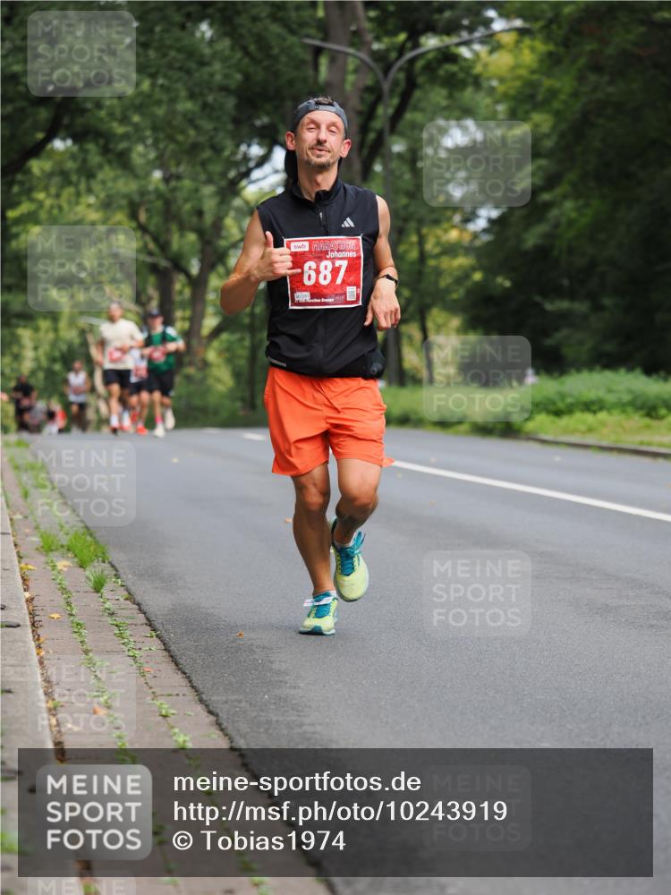 13.09.2026 - 21. swb-Marathon Bremen TobiasT http://msf.ph/oto/10243919 13.09.2026 11:43:53 Laufen 687 meine-sportfotos.de