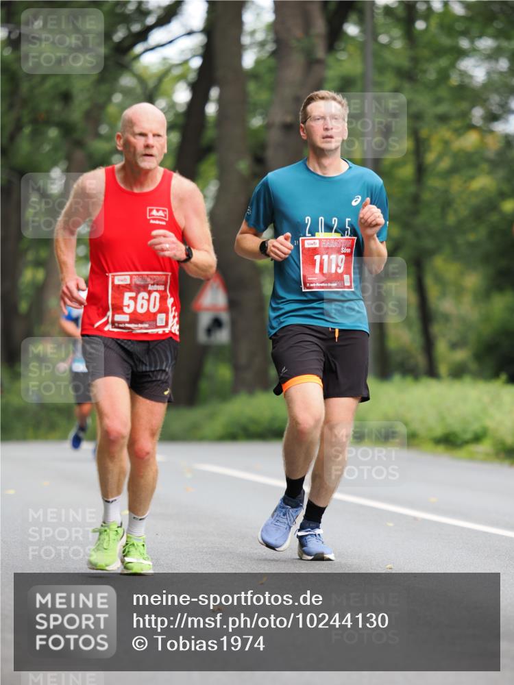 13.09.2026 - 21. swb-Marathon Bremen TobiasT http://msf.ph/oto/10244130 13.09.2026 11:45:46 Laufen 560, 39, 2025, 1119, 21, 026 meine-sportfotos.de