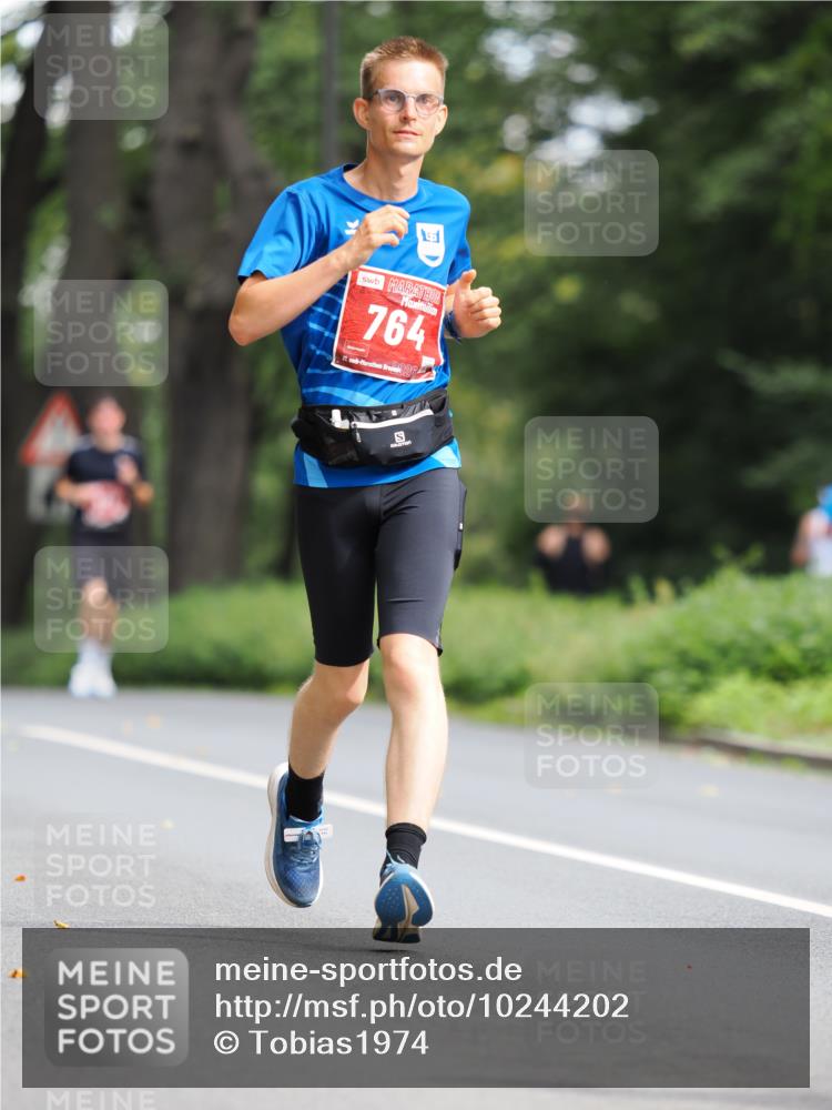 13.09.2026 - 21. swb-Marathon Bremen TobiasT http://msf.ph/oto/10244202 13.09.2026 11:46:41 Laufen 764, 21, 26 meine-sportfotos.de