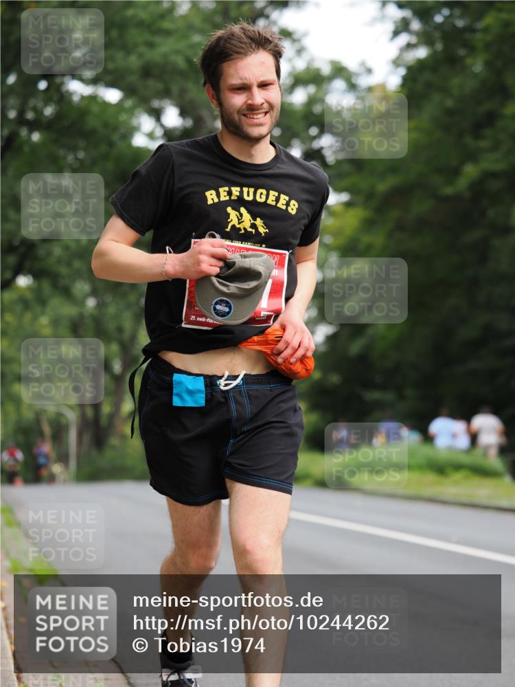 13.09.2026 - 21. swb-Marathon Bremen TobiasT http://msf.ph/oto/10244262 13.09.2026 11:47:13 Laufen 2051, 21 meine-sportfotos.de