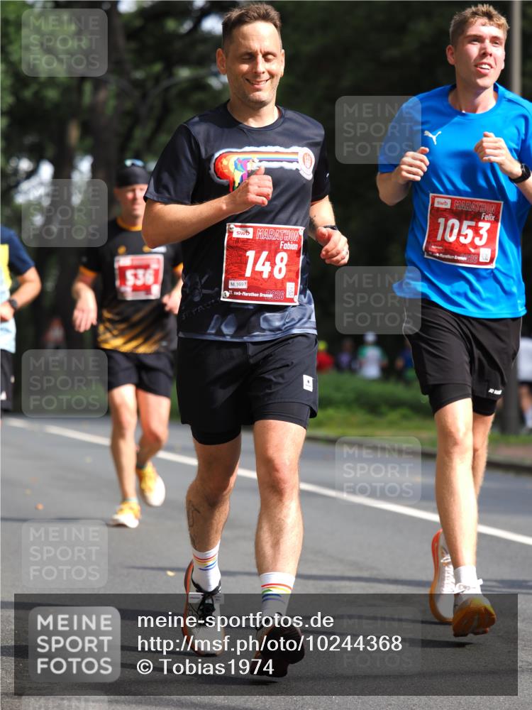 13.09.2026 - 21. swb-Marathon Bremen TobiasT http://msf.ph/oto/10244368 13.09.2026 11:48:42 Laufen 536, 1697, 148, 21, 026, 140, 1053, 26 meine-sportfotos.de