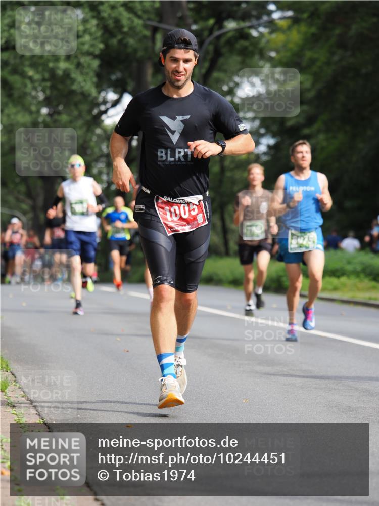 13.09.2026 - 21. swb-Marathon Bremen TobiasT http://msf.ph/oto/10244451 13.09.2026 11:49:41 Laufen 1005, 26 meine-sportfotos.de