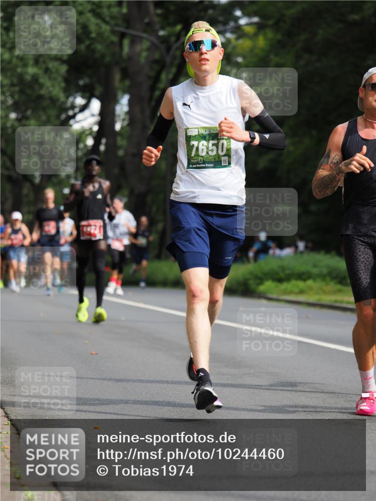 13.09.2026 - 21. swb-Marathon Bremen TobiasT http://msf.ph/oto/10244460 13.09.2026 11:49:45 Laufen 7650, 21, 20 meine-sportfotos.de