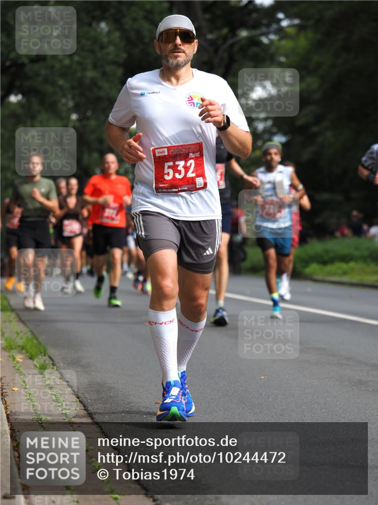 13.09.2026 - 21. swb-Marathon Bremen TobiasT http://msf.ph/oto/10244472 13.09.2026 11:49:53 Laufen 532, 21, 730 meine-sportfotos.de