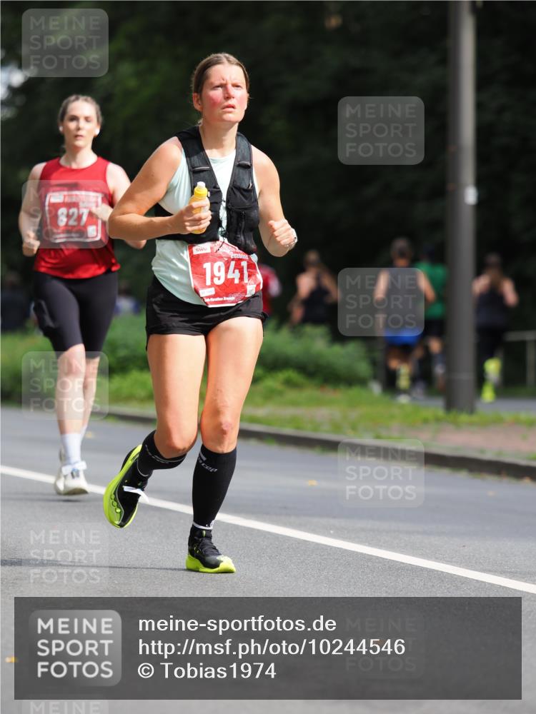 13.09.2026 - 21. swb-Marathon Bremen TobiasT http://msf.ph/oto/10244546 13.09.2026 11:50:14 Laufen 827, 1941, 2 meine-sportfotos.de