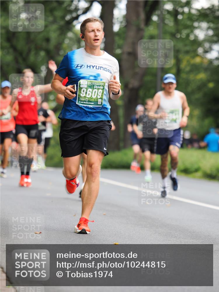 13.09.2026 - 21. swb-Marathon Bremen TobiasT http://msf.ph/oto/10244815 13.09.2026 11:52:24 Laufen 8091, 9609, 21 meine-sportfotos.de