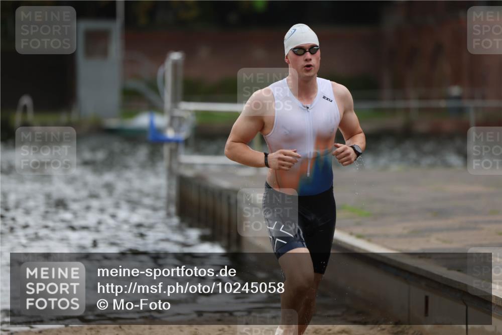 13.09.2026 - Stadtparktriathlon Mo-Foto http://msf.ph/oto/10245058 13.09.2026 12:29:07 Schwimmen 1277 meine-sportfotos.de