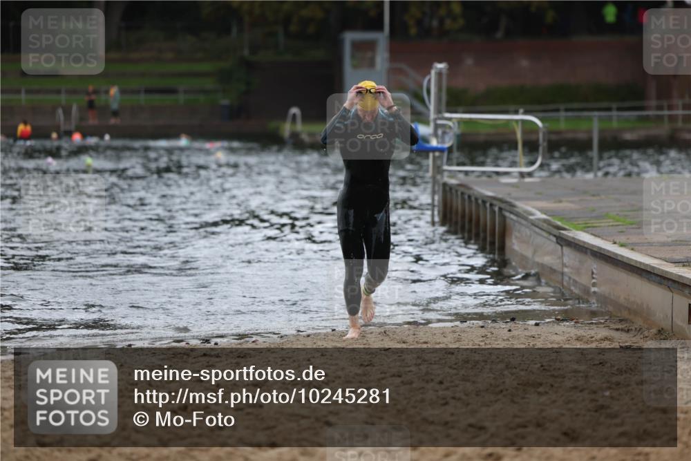 13.09.2026 - Stadtparktriathlon Mo-Foto http://msf.ph/oto/10245281 13.09.2026 12:29:47 Schwimmen 1224 meine-sportfotos.de