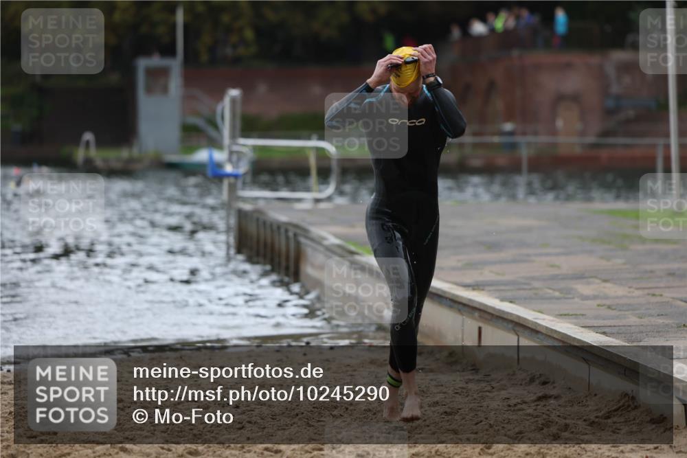 13.09.2026 - Stadtparktriathlon Mo-Foto http://msf.ph/oto/10245290 13.09.2026 12:29:49 Schwimmen 1224 meine-sportfotos.de