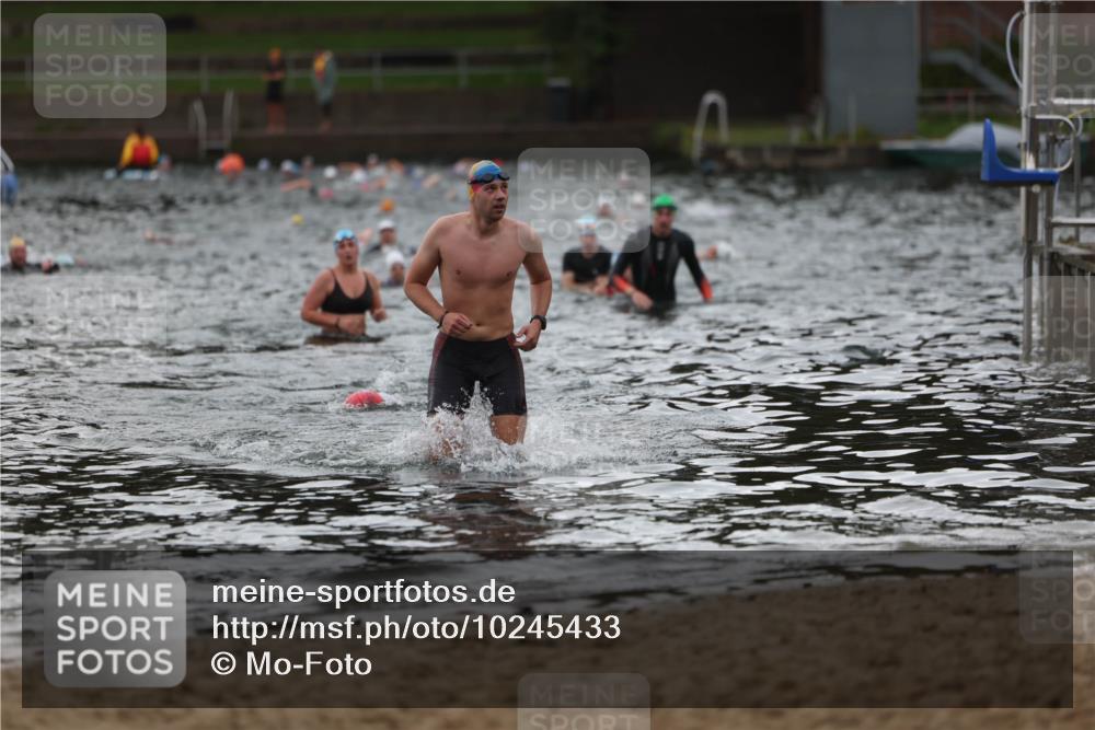 13.09.2026 - Stadtparktriathlon Mo-Foto http://msf.ph/oto/10245433 13.09.2026 12:31:06 Schwimmen 1203, 1301 meine-sportfotos.de