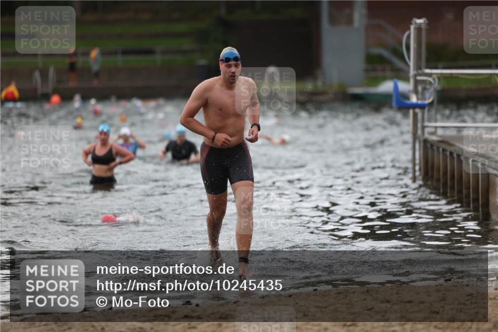 13.09.2026 - Stadtparktriathlon Mo-Foto http://msf.ph/oto/10245435 13.09.2026 12:31:09 Schwimmen 1203, 1301 meine-sportfotos.de