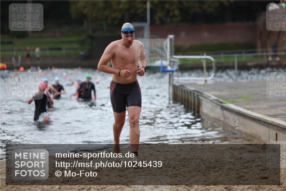 13.09.2026 - Stadtparktriathlon Mo-Foto http://msf.ph/oto/10245439 13.09.2026 12:31:11 Schwimmen 1203, 1301 meine-sportfotos.de