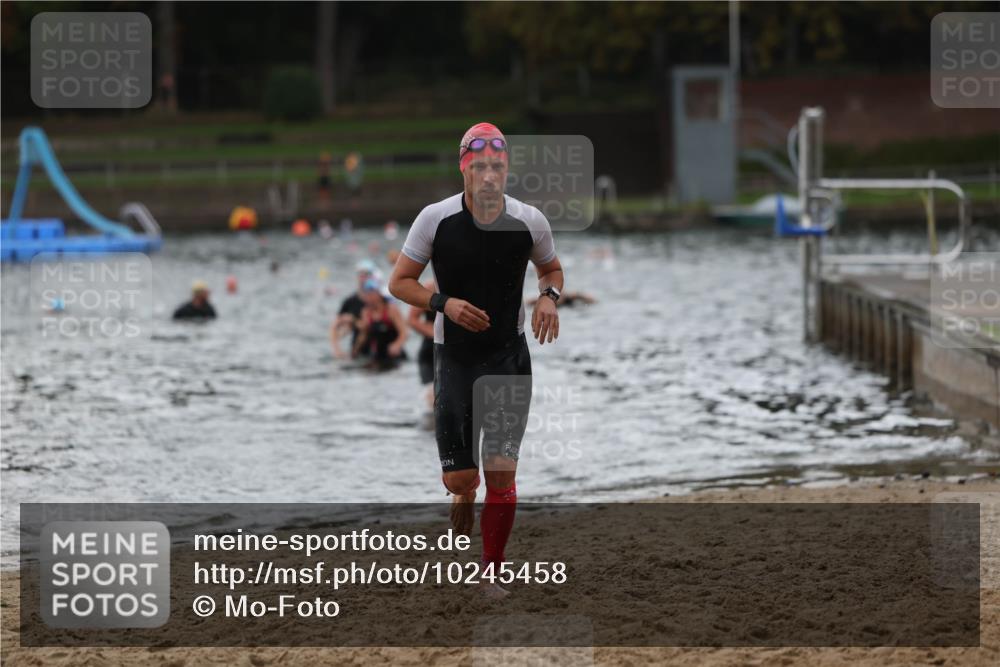 13.09.2026 - Stadtparktriathlon Mo-Foto http://msf.ph/oto/10245458 13.09.2026 12:31:17 Schwimmen 1203, 1255, 1278, 1301 meine-sportfotos.de