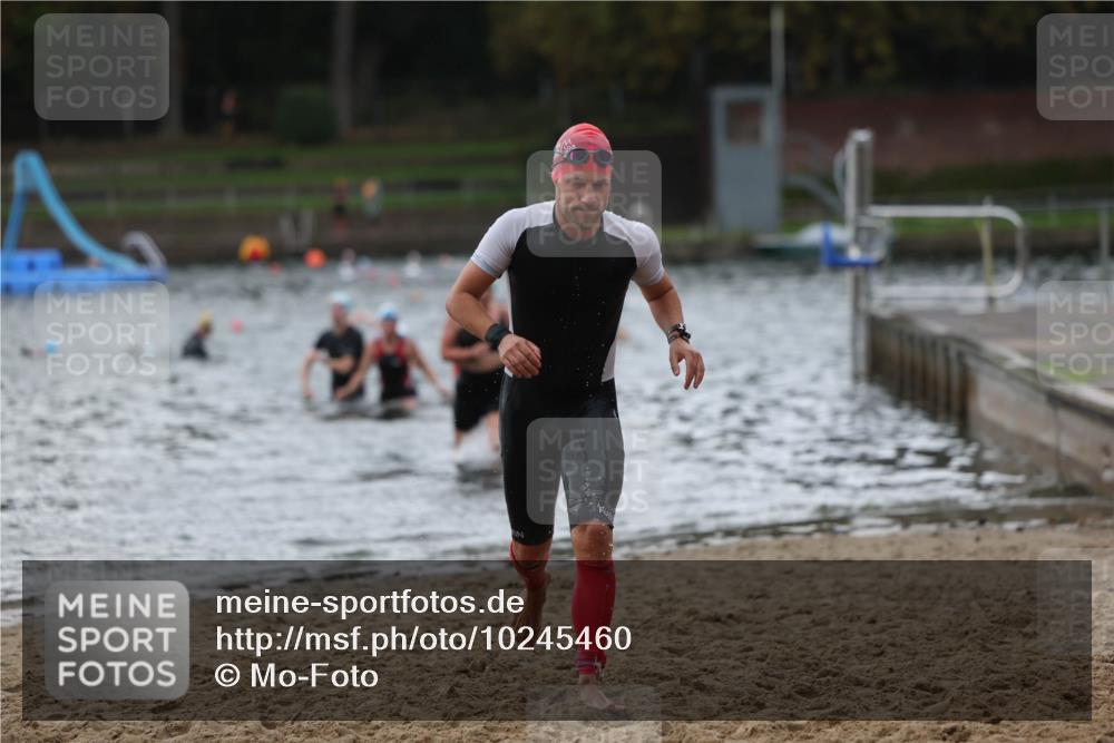 13.09.2026 - Stadtparktriathlon Mo-Foto http://msf.ph/oto/10245460 13.09.2026 12:31:18 Schwimmen 1255, 1278, 1301 meine-sportfotos.de