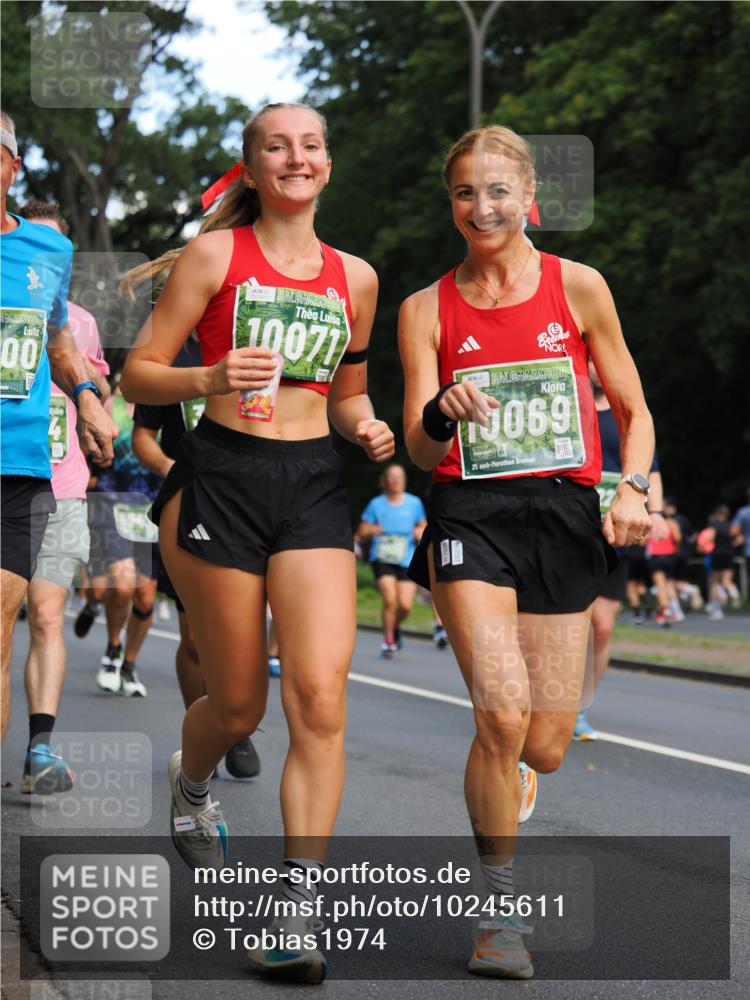 13.09.2026 - 21. swb-Marathon Bremen TobiasT http://msf.ph/oto/10245611 13.09.2026 11:58:17 Laufen 00, 2026, 10077, 069, 21, 246 meine-sportfotos.de