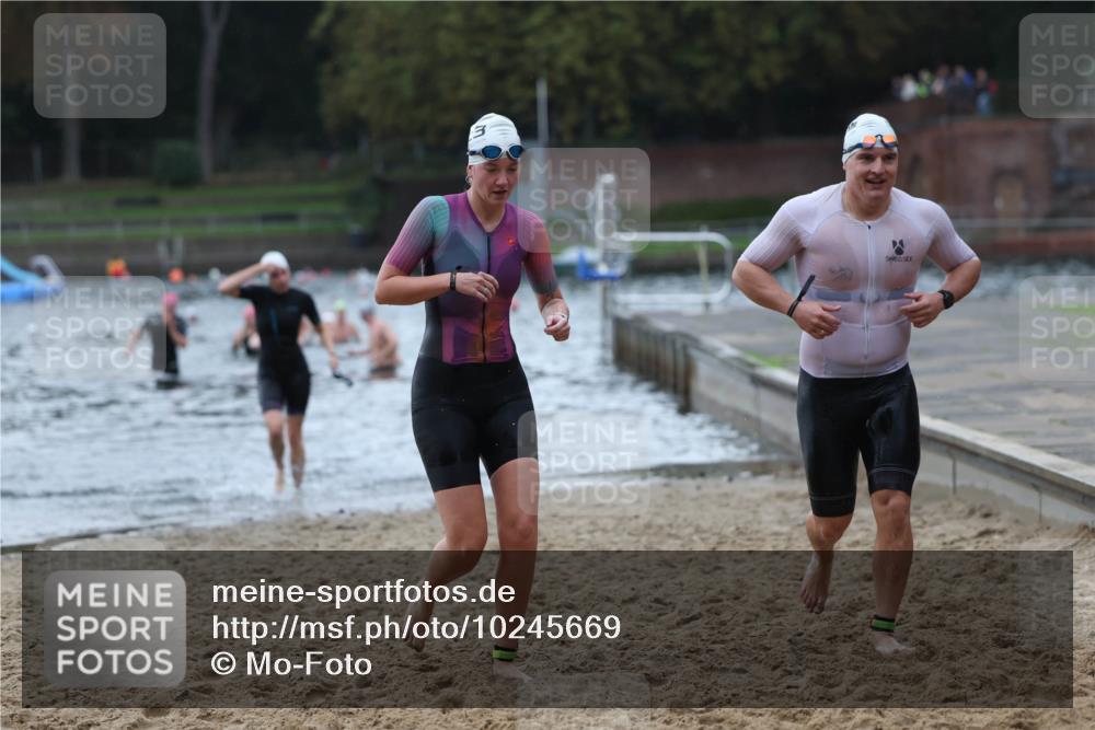 13.09.2026 - Stadtparktriathlon Mo-Foto http://msf.ph/oto/10245669 13.09.2026 12:32:15 Schwimmen 1189, 1208, 1251, 1273, 1294, 1299 meine-sportfotos.de