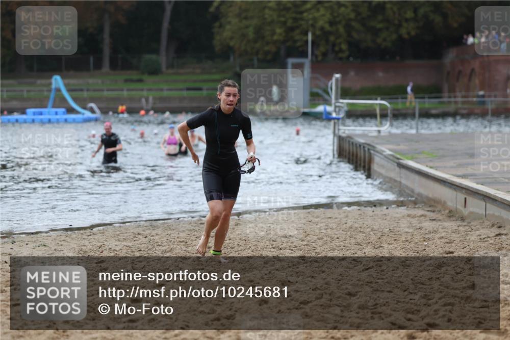 13.09.2026 - Stadtparktriathlon Mo-Foto http://msf.ph/oto/10245681 13.09.2026 12:32:18 Schwimmen 1189, 1251, 1273, 1294 meine-sportfotos.de