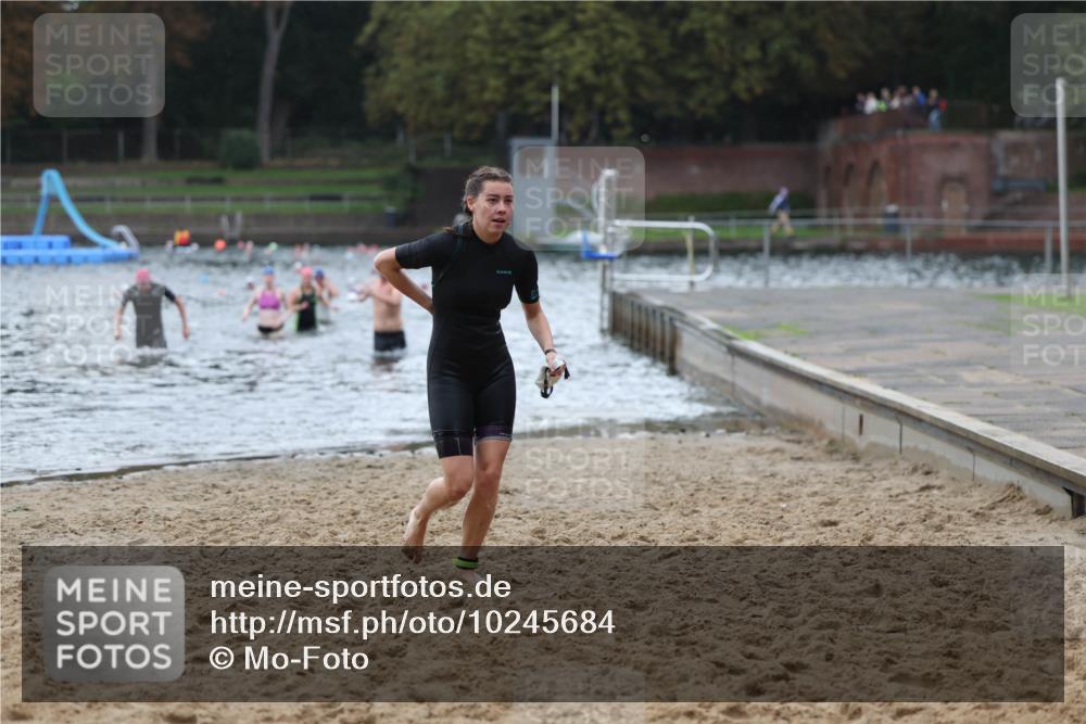 13.09.2026 - Stadtparktriathlon Mo-Foto http://msf.ph/oto/10245684 13.09.2026 12:32:19 Schwimmen 1189, 1251, 1273, 1294 meine-sportfotos.de