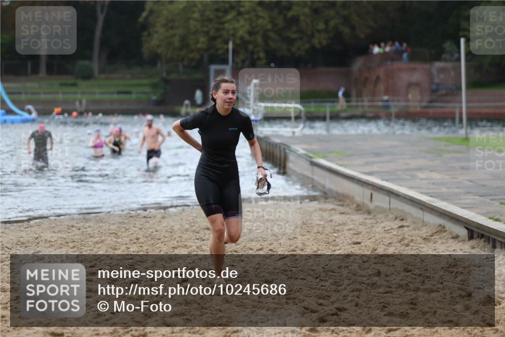 13.09.2026 - Stadtparktriathlon Mo-Foto http://msf.ph/oto/10245686 13.09.2026 12:32:19 Schwimmen 1189, 1251, 1273, 1294 meine-sportfotos.de