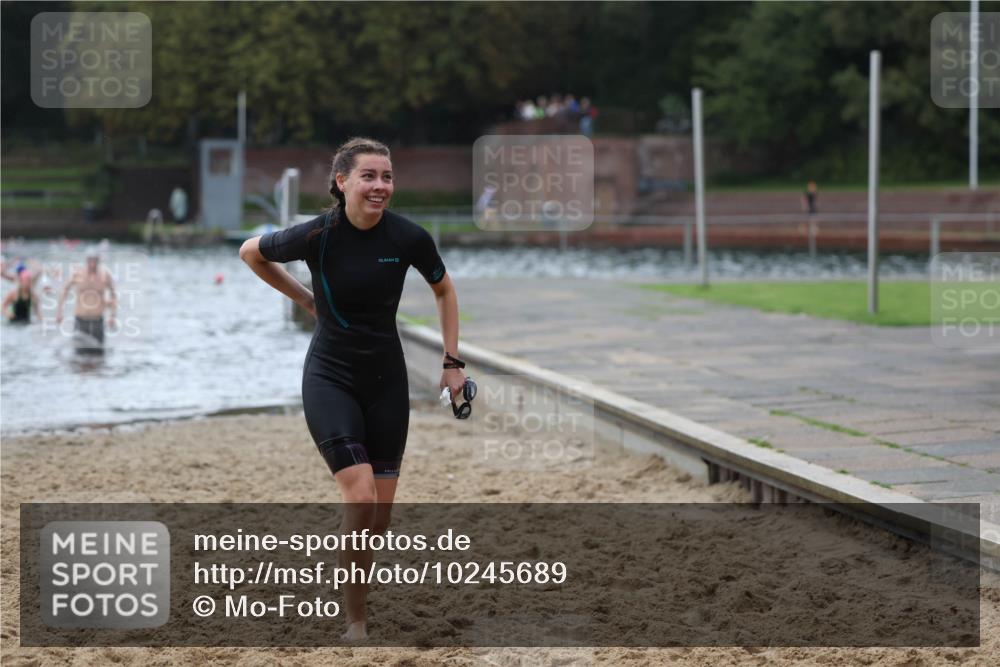 13.09.2026 - Stadtparktriathlon Mo-Foto http://msf.ph/oto/10245689 13.09.2026 12:32:20 Schwimmen 1263, 1273, 1294 meine-sportfotos.de