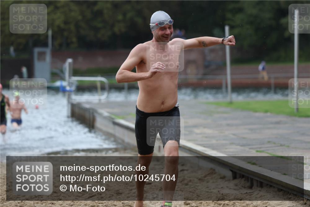 13.09.2026 - Stadtparktriathlon Mo-Foto http://msf.ph/oto/10245704 13.09.2026 12:32:30 Schwimmen 1205, 1216, 1241, 1263, 1273, 1298 meine-sportfotos.de