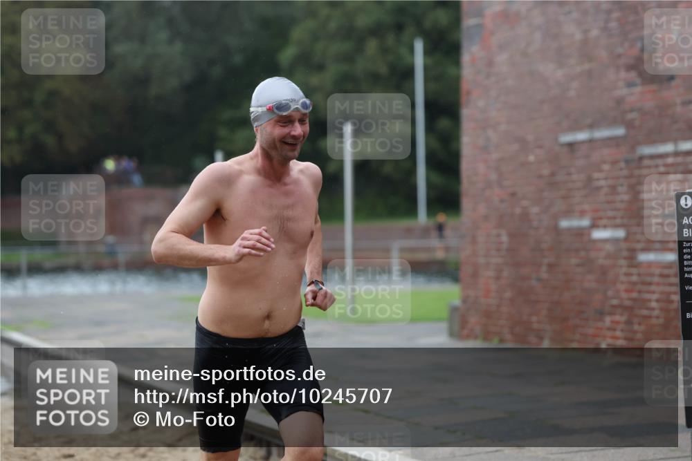 13.09.2026 - Stadtparktriathlon Mo-Foto http://msf.ph/oto/10245707 13.09.2026 12:32:30 Schwimmen 1205, 1216, 1241, 1263, 1273, 1298 meine-sportfotos.de
