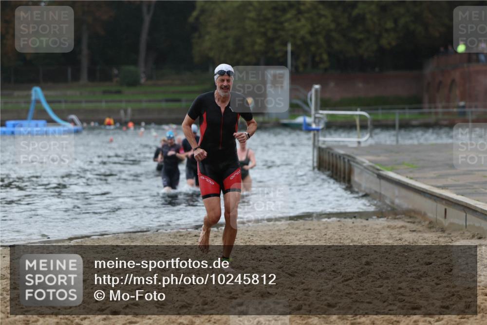 13.09.2026 - Stadtparktriathlon Mo-Foto http://msf.ph/oto/10245812 13.09.2026 12:32:59 Schwimmen 1200, 1228, 1260, 1268, 1286, 1306 meine-sportfotos.de